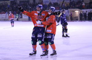 Nilsson och Mickelsson fortsätter producera mål Foto: Bollnäs Bandy